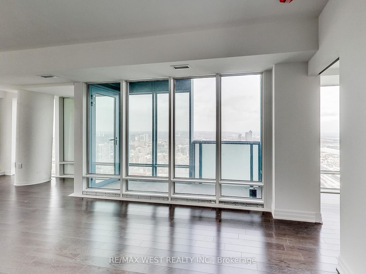 8 The Esplanade Ave, unit 4407 for sale - image #6