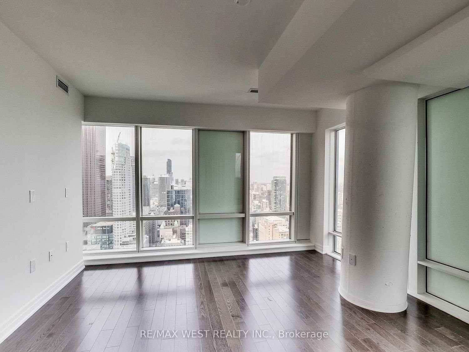 8 The Esplanade Ave, unit 4407 for sale - image #9