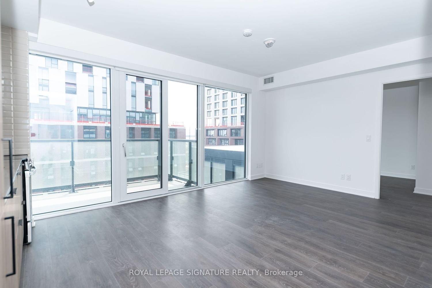 180 Mill St, unit S707 for rent - image #2