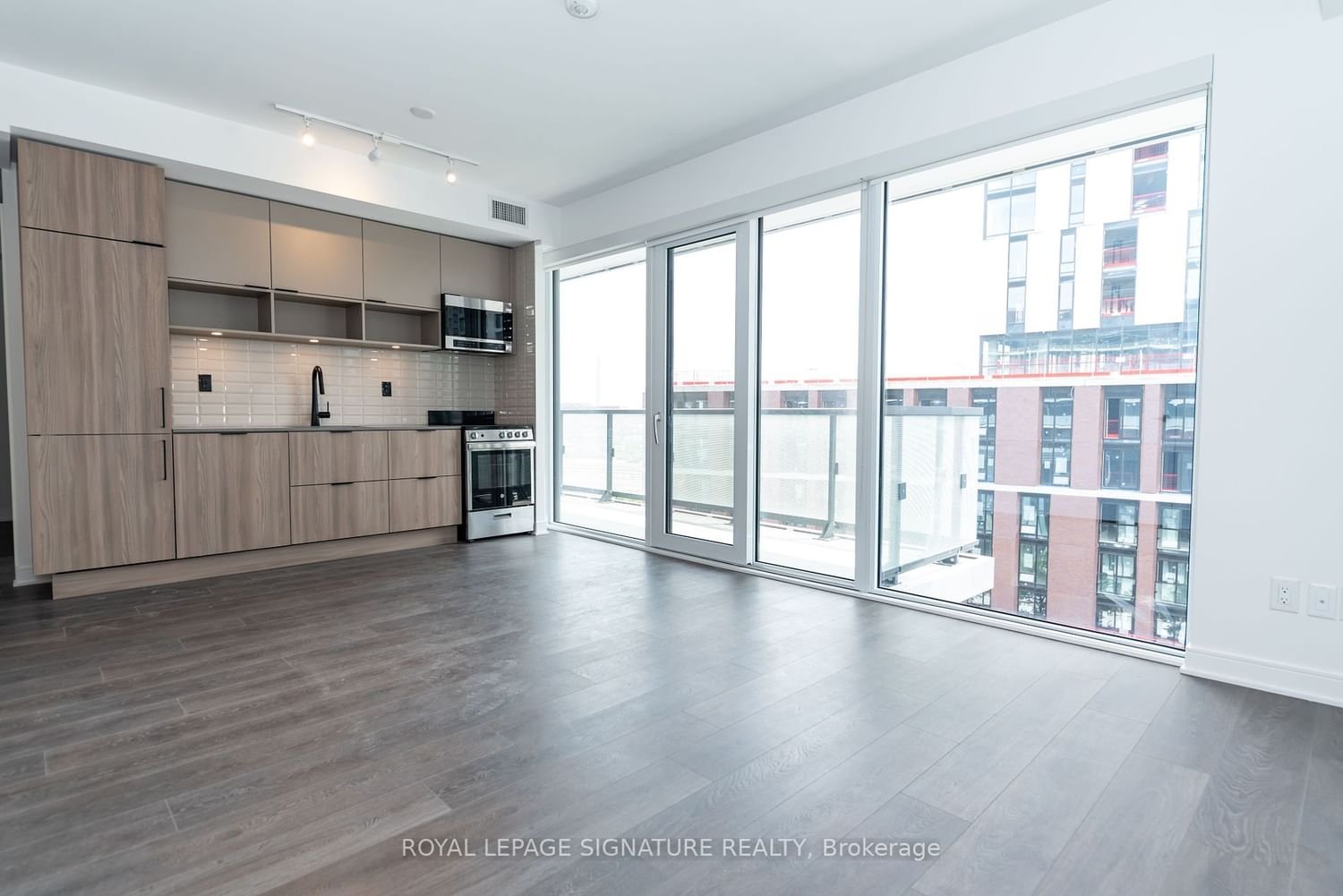 180 Mill St, unit S707 for rent - image #3