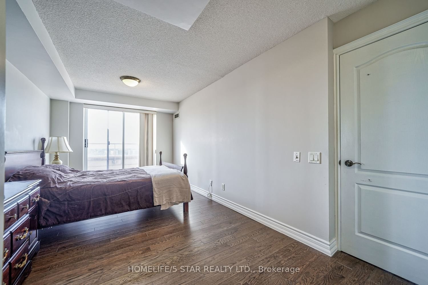 2 Clairtrell Rd, unit 905 for sale - image #25