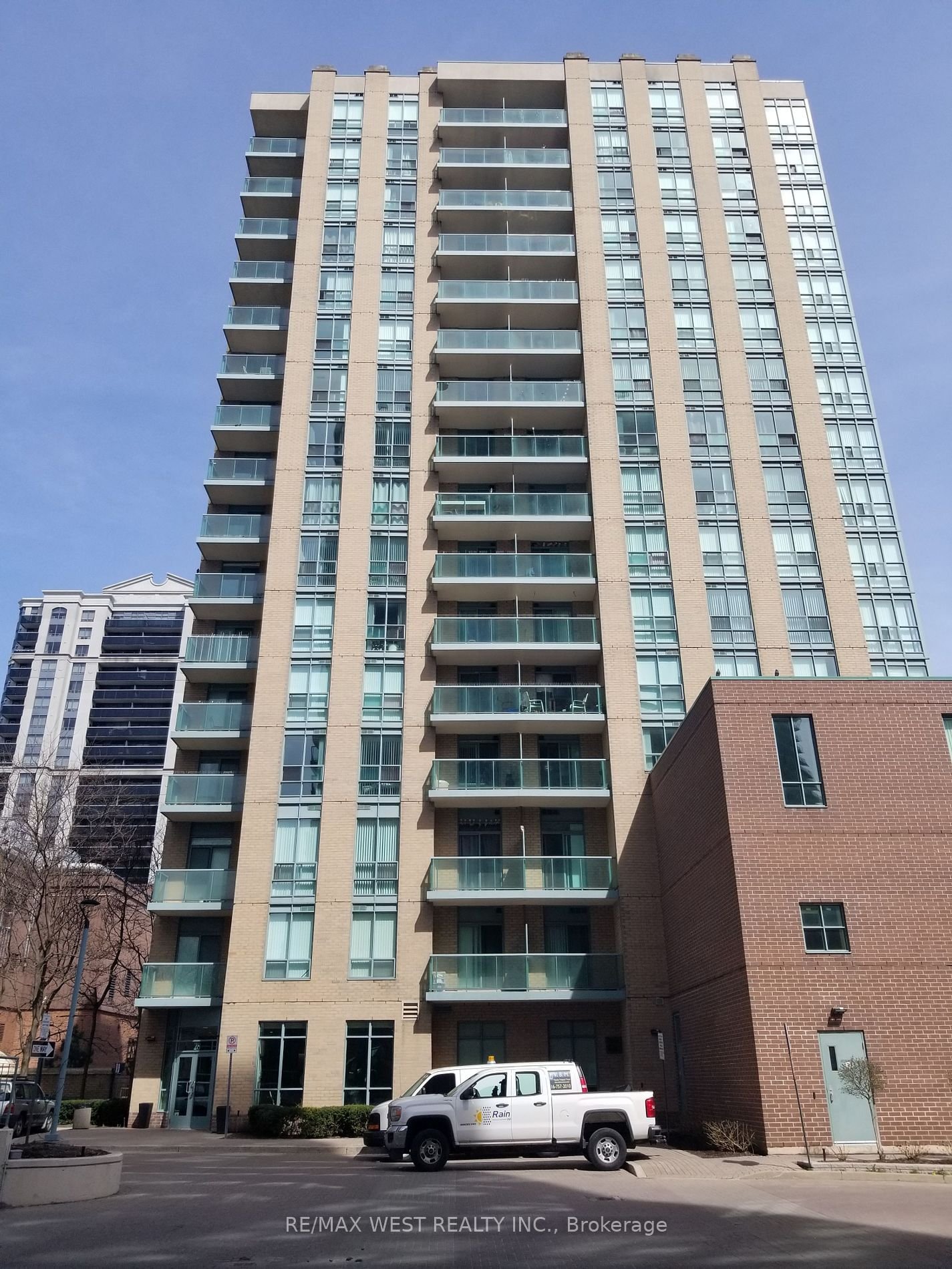 28 Olive Ave, unit 1109 for rent - image #3