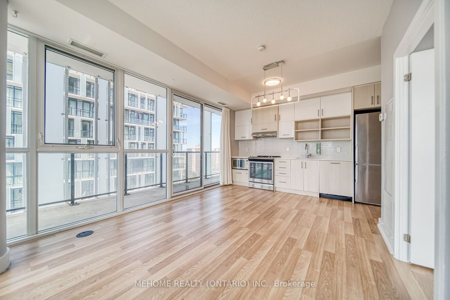 150 Fairview Mall Dr, unit 1302 for rent - image #10