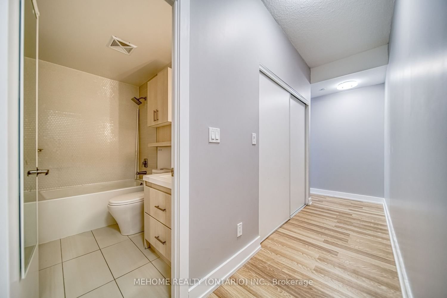 150 Fairview Mall Dr, unit 1302 for rent - image #23