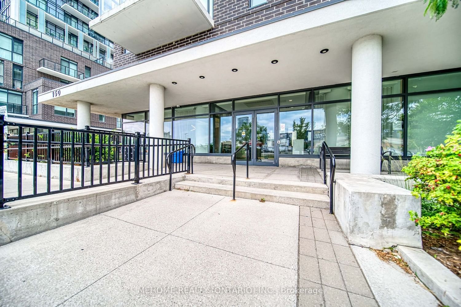 150 Fairview Mall Dr, unit 1302 for rent - image #3