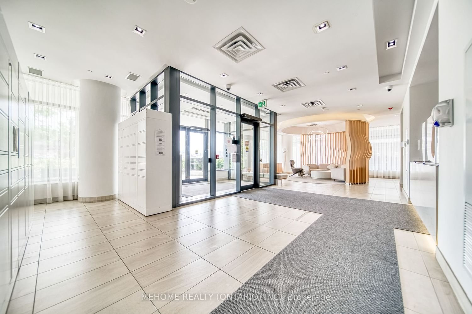 150 Fairview Mall Dr, unit 1302 for rent - image #4
