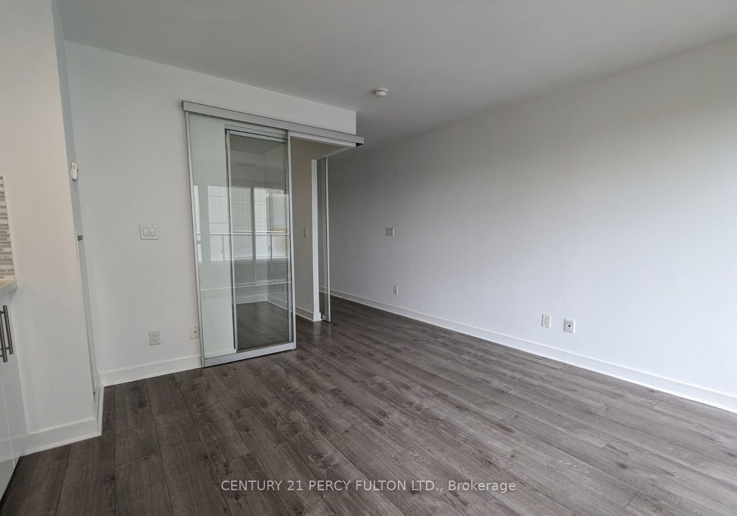 58 Orchard View Blvd, unit 1009 for rent - image #7