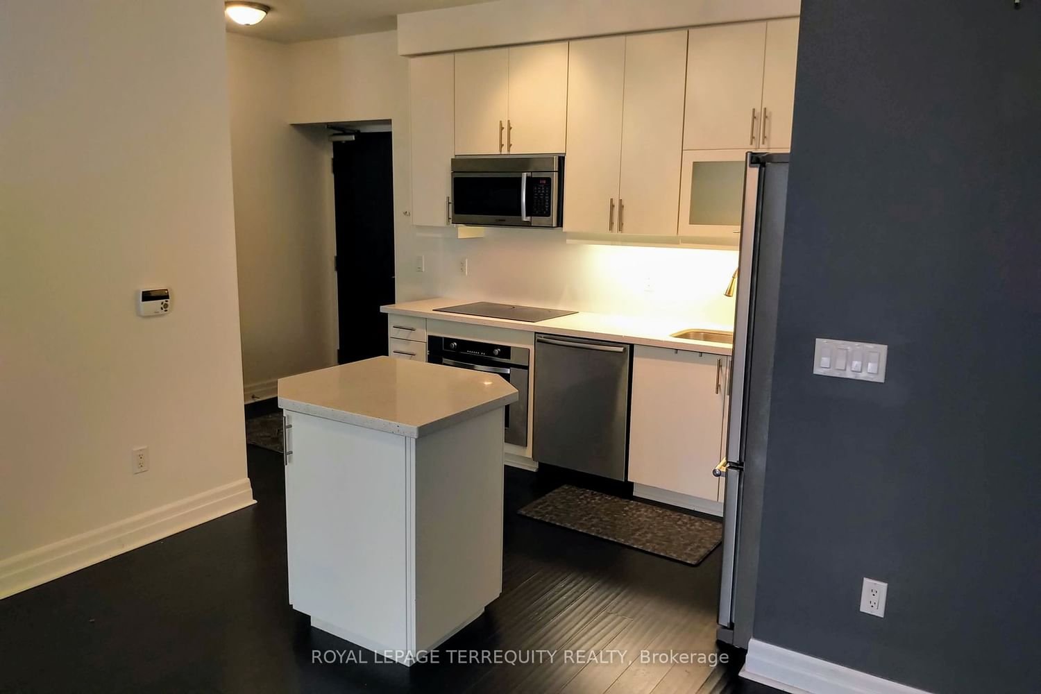 35 Balmuto St, unit 1504 for rent - image #8