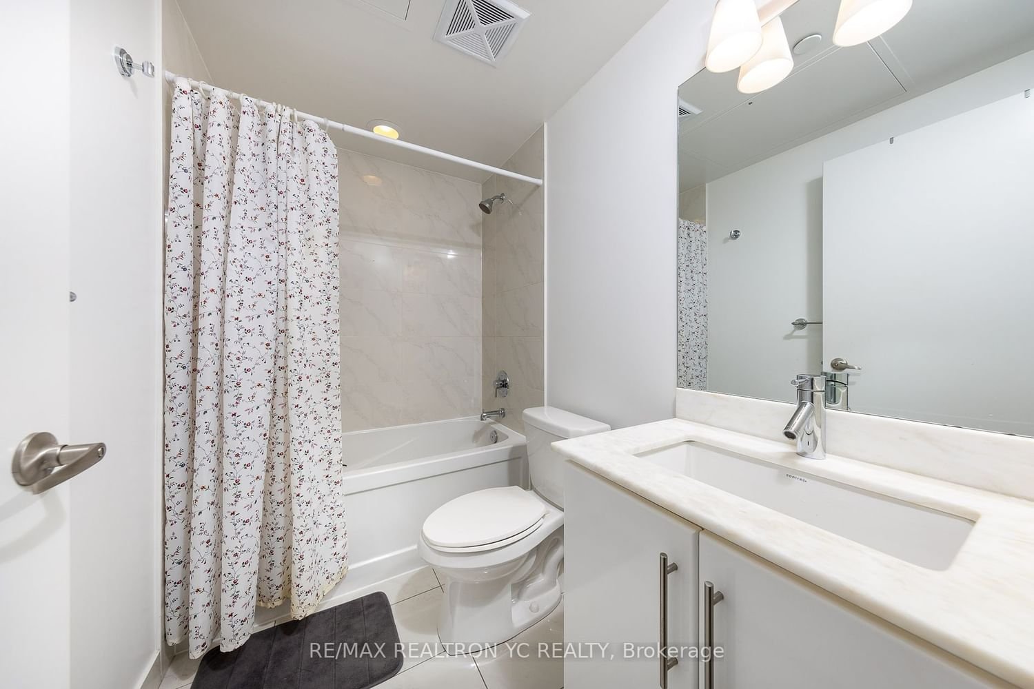 58 Orchard View Blvd, unit 1808 for sale - image #15
