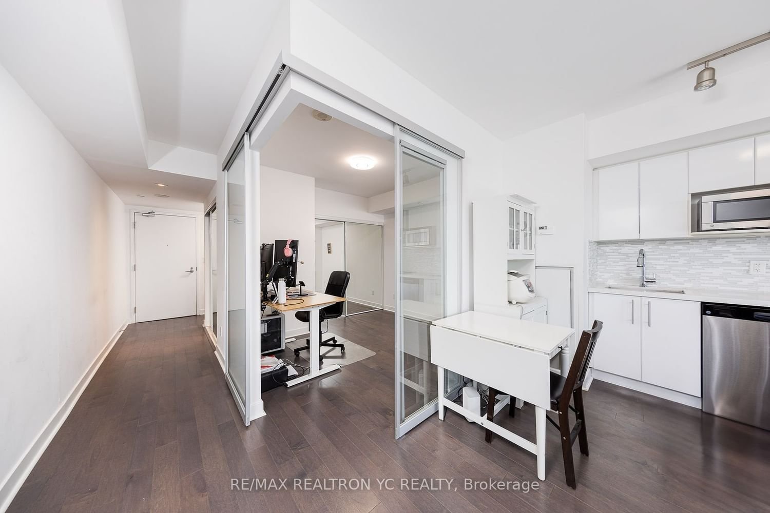 58 Orchard View Blvd, unit 1808 for sale - image #20