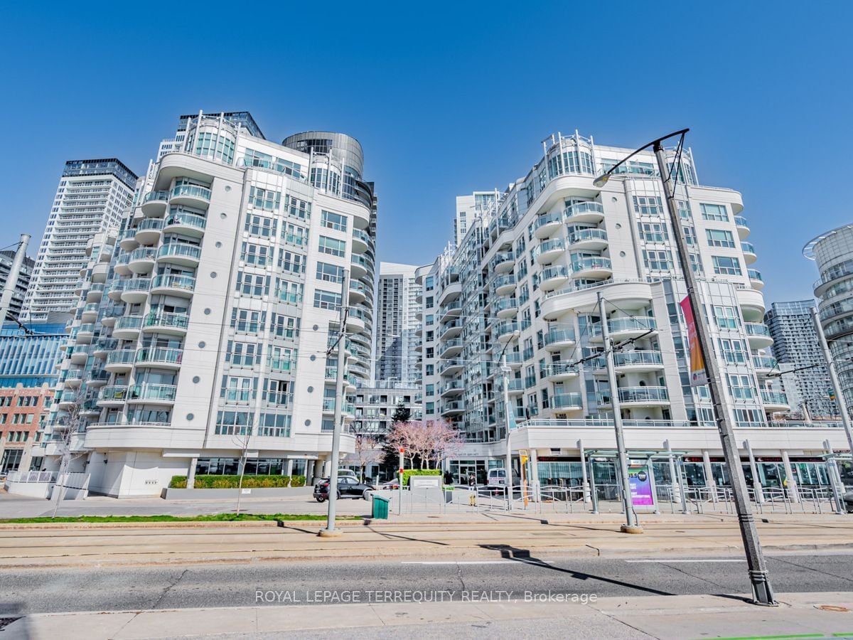 600 Queens Quay W, unit Sph21 for rent - image #2