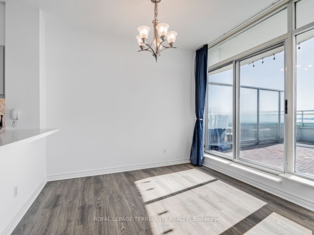600 Queens Quay W, unit Sph21 for rent - image #9