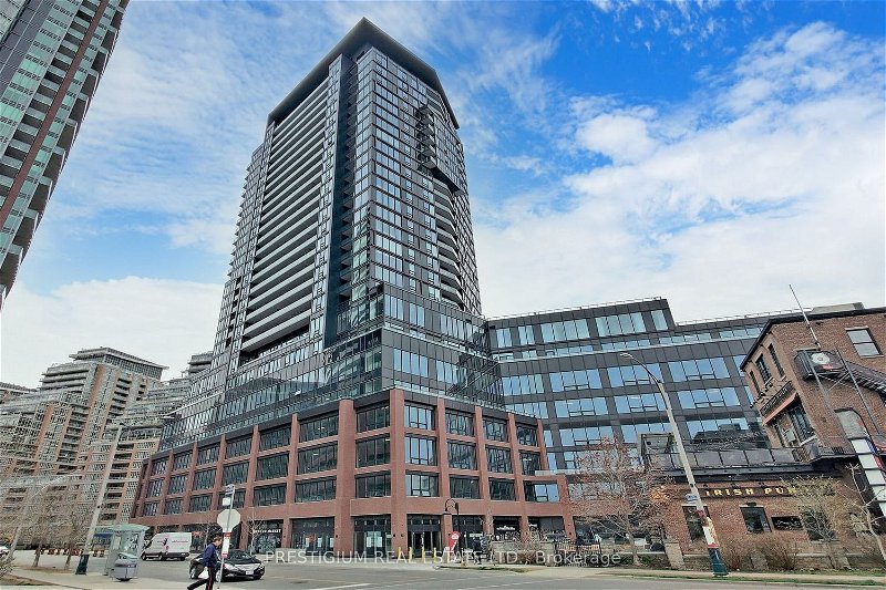 135 East Liberty St, unit 808 for rent - image #1