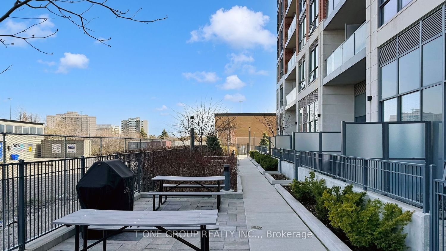 31 Tippett Rd, unit 113 for sale - image #27