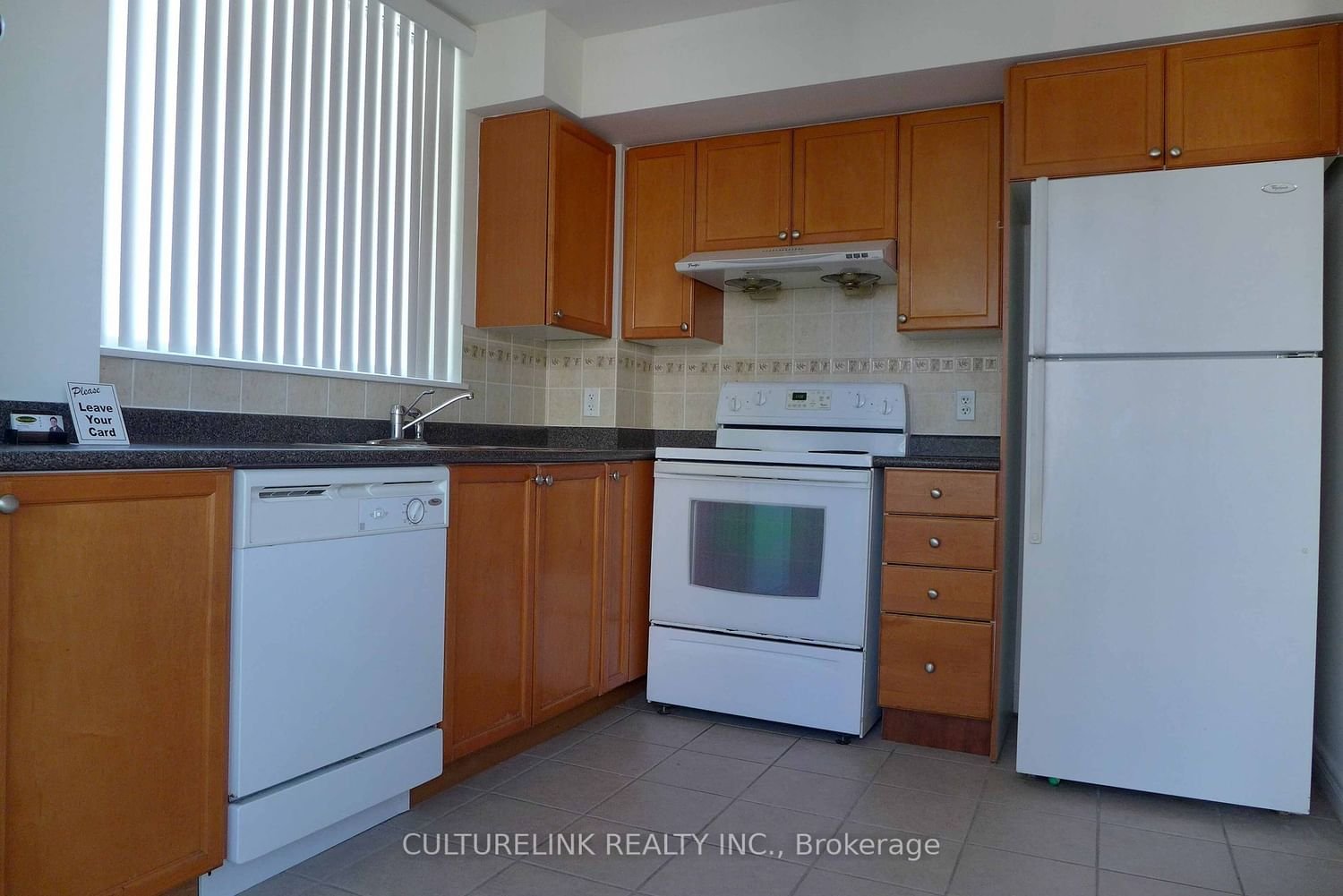 23 Hollywood Ave, unit 2302 for rent - image #5