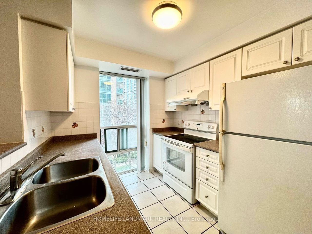 28 Olive Ave, unit 509 for rent - image #8
