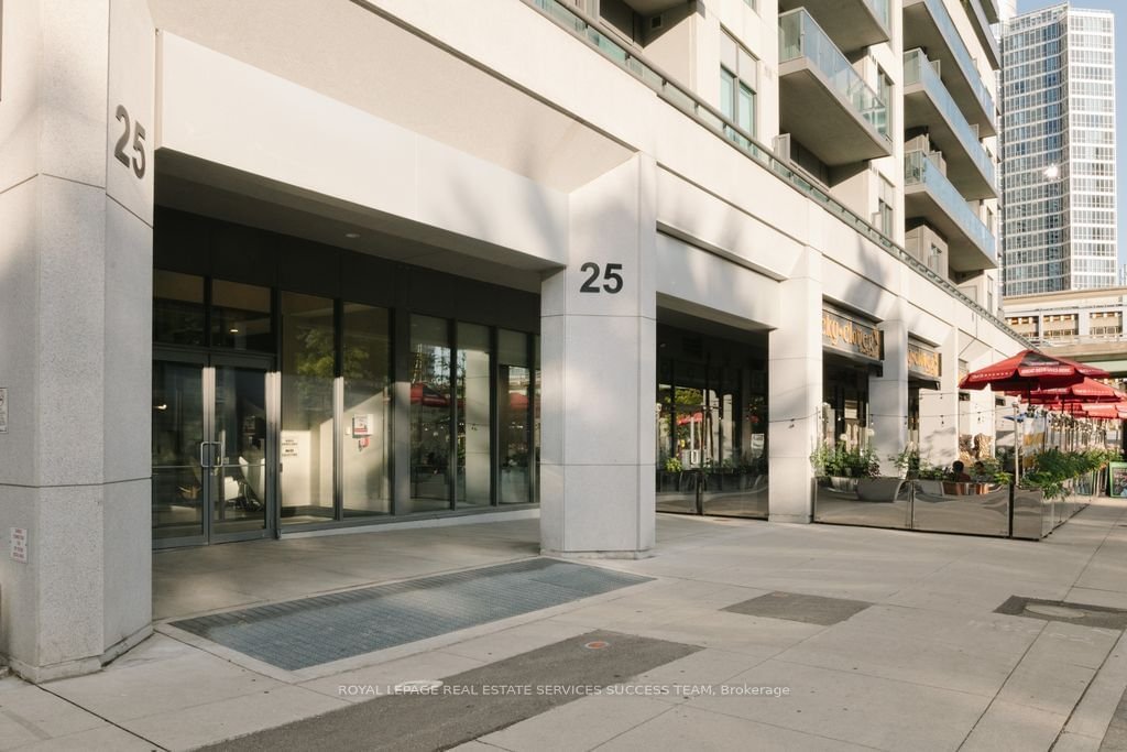 25 Lower Simcoe St, unit 711 for sale - image #4