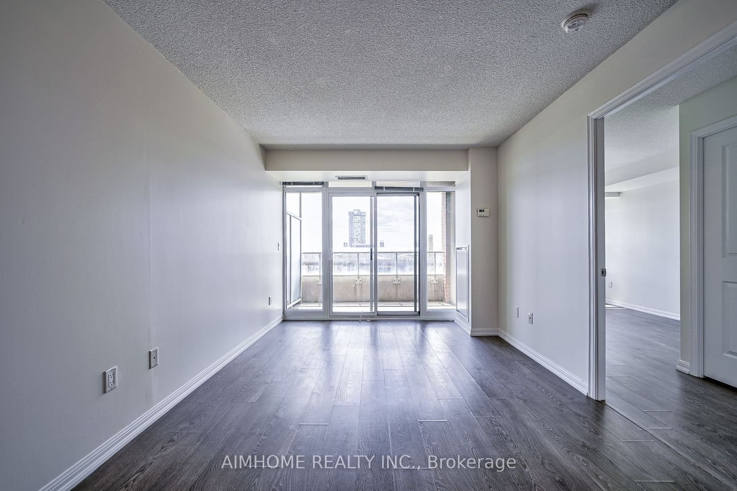 65 East Liberty St, unit 504 for rent - image #11