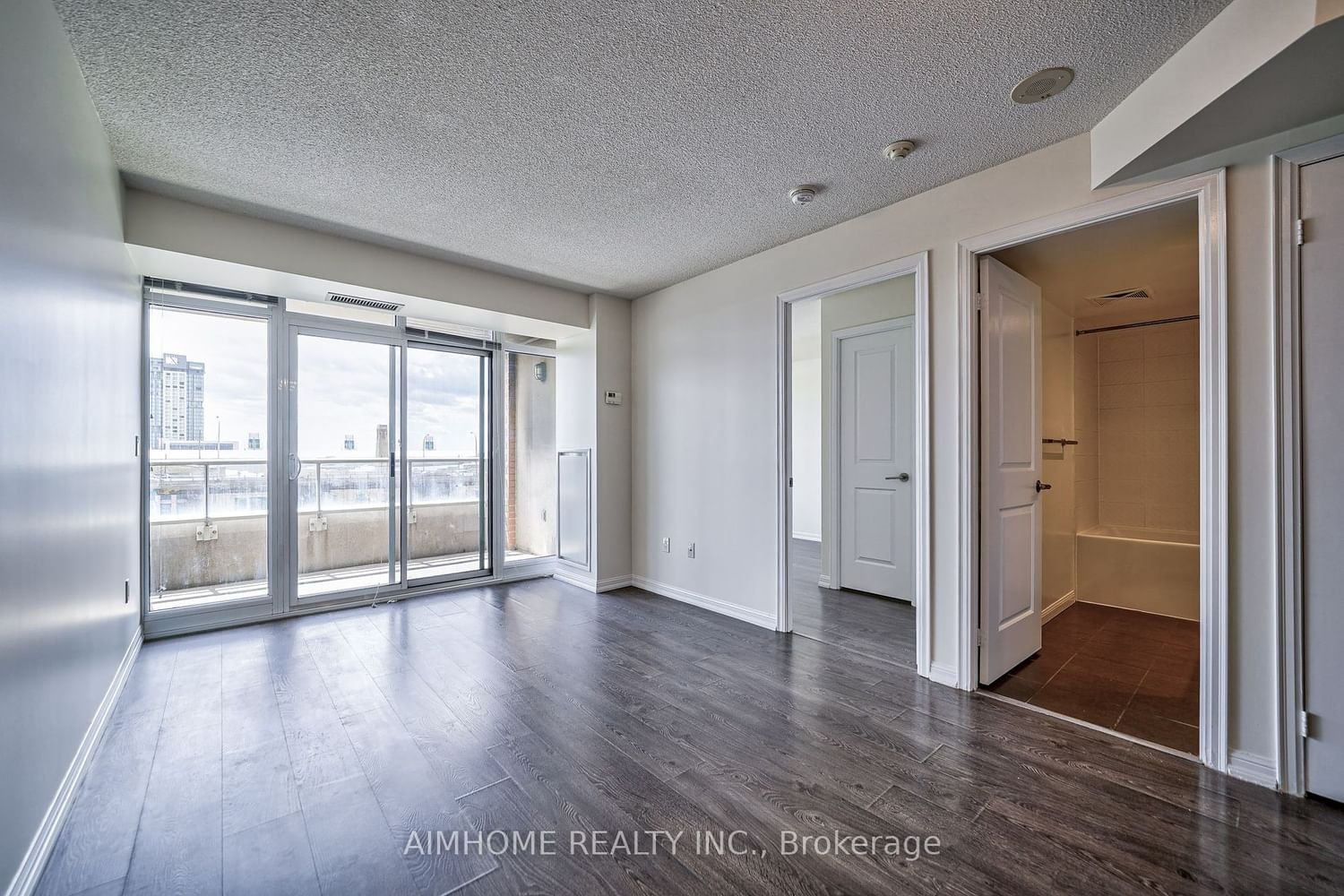 65 East Liberty St, unit 504 for rent - image #12