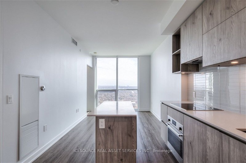 1 Yorkville Ave, unit 3710 for rent - image #1