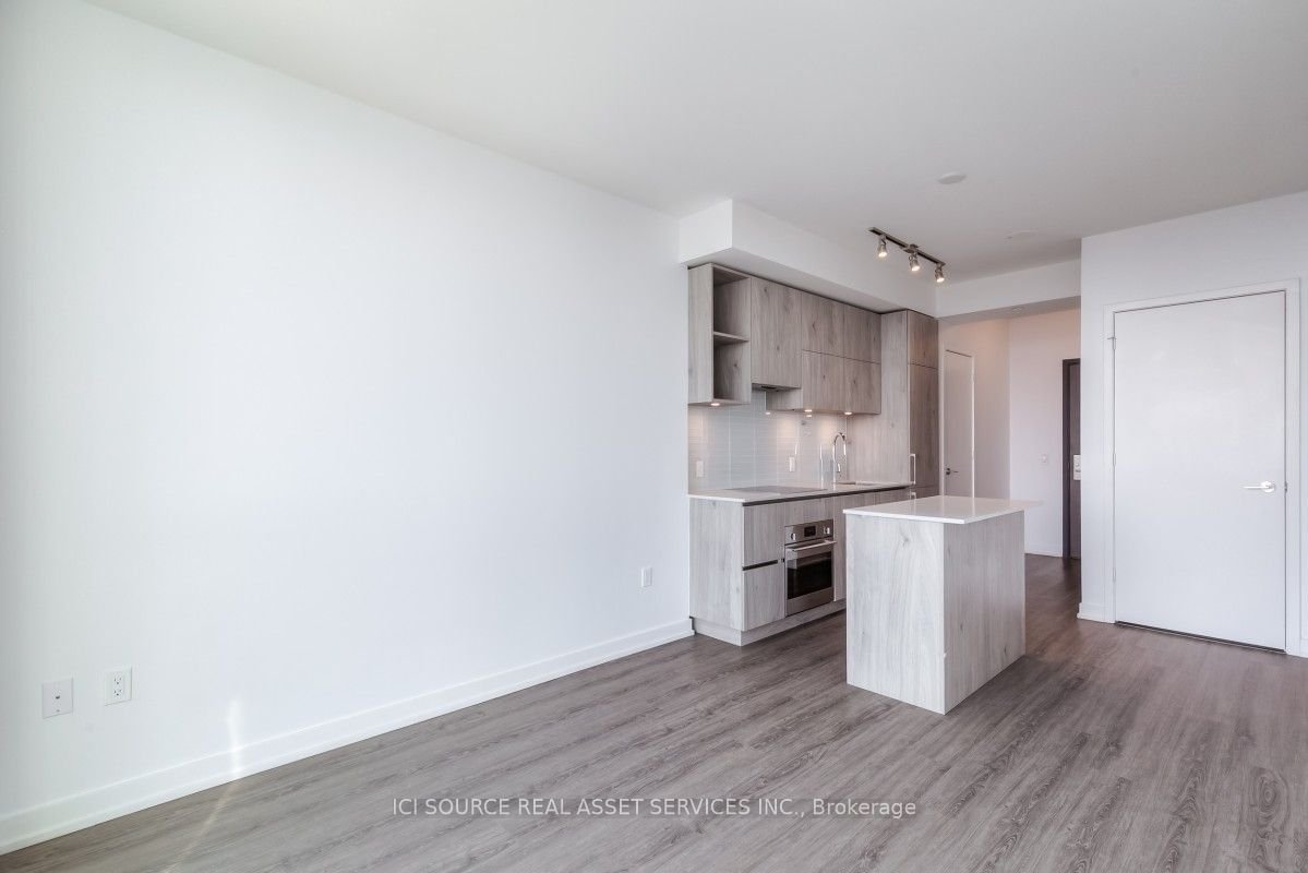 1 Yorkville Ave, unit 3710 for rent - image #3