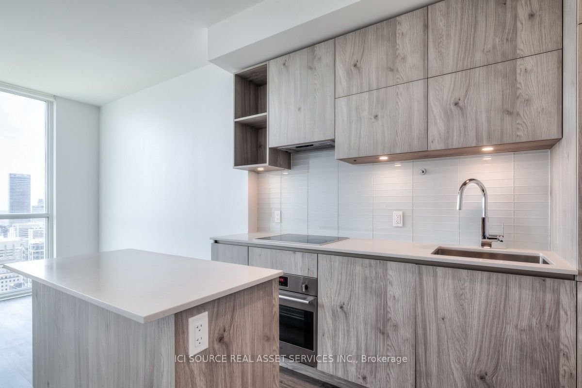 1 Yorkville Ave, unit 3710 for rent - image #5