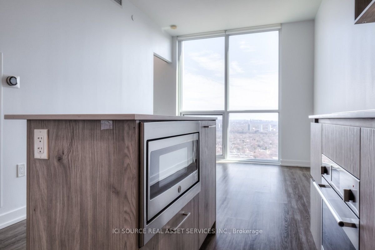 1 Yorkville Ave, unit 3710 for rent - image #6