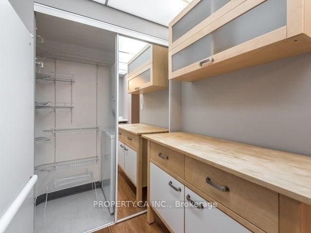 28 Hollywood Ave, unit 1410 for rent - image #5
