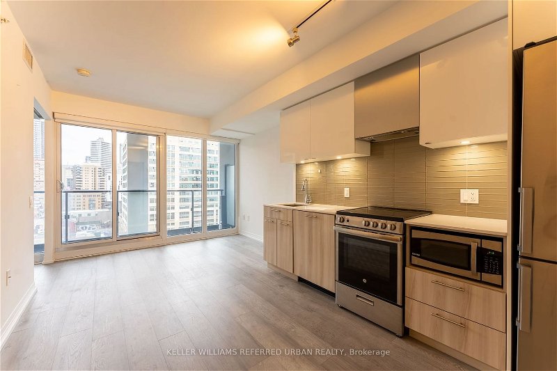 251 Jarvis St, unit 829 for rent - image #1