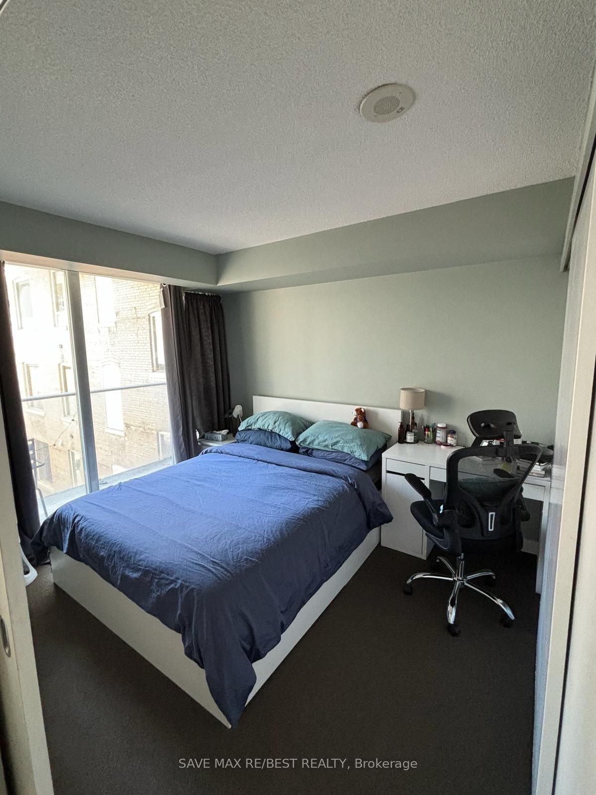 126 Simcoe St, unit 413 for rent - image #6