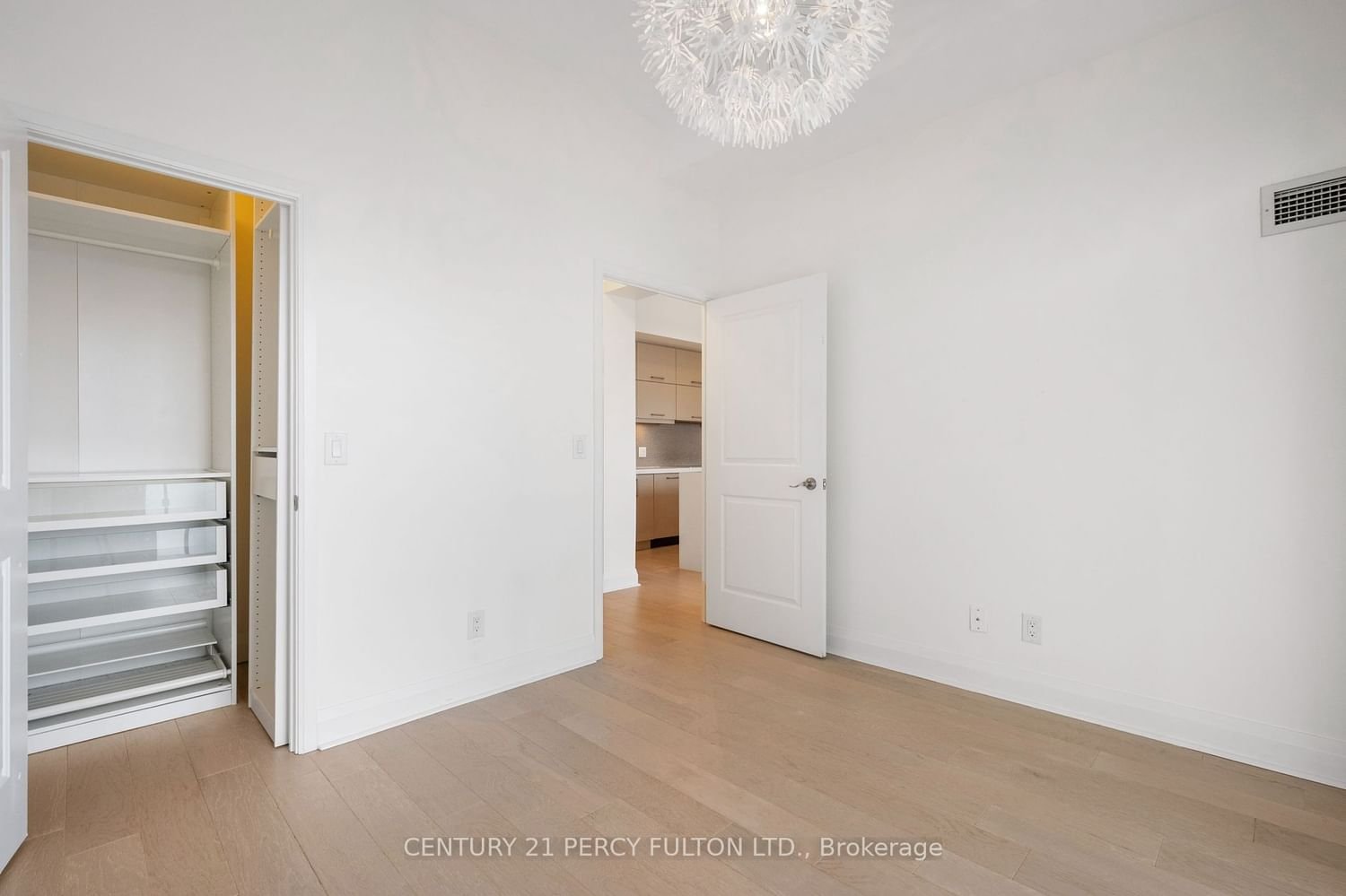 65 St Mary St, unit 4309 for sale - image #34