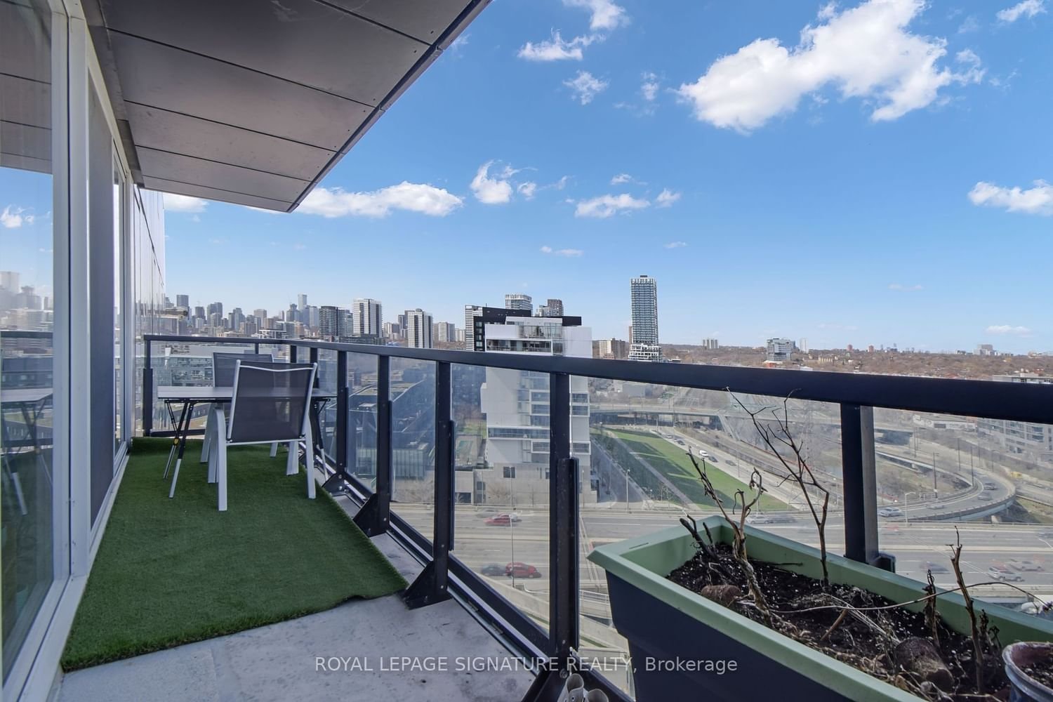 170 Bayview Ave, unit 1306 for sale - image #18