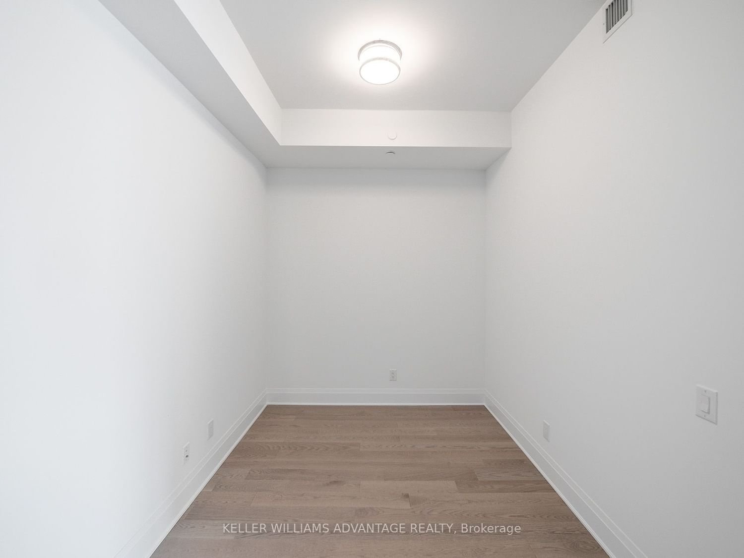 280 Howland Ave, unit 612 for sale - image #8