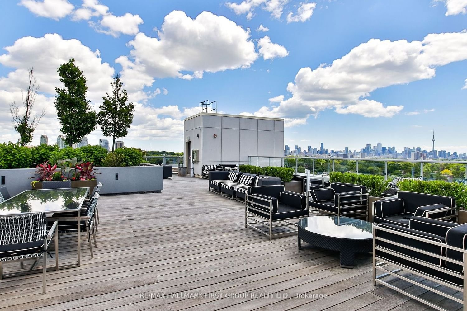 835 St Clair Ave W, unit 401 for rent - image #20