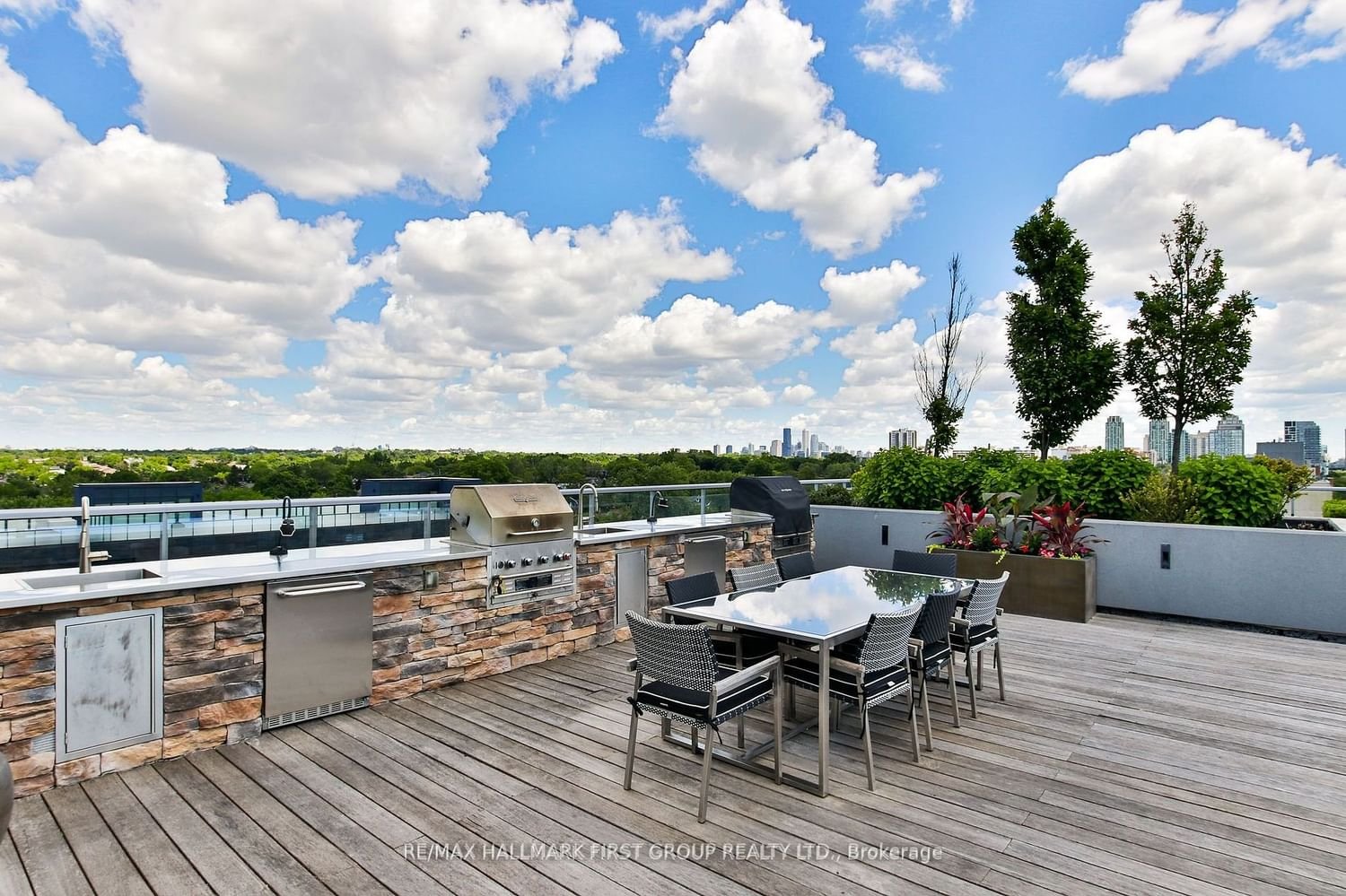 835 St Clair Ave W, unit 401 for rent - image #23