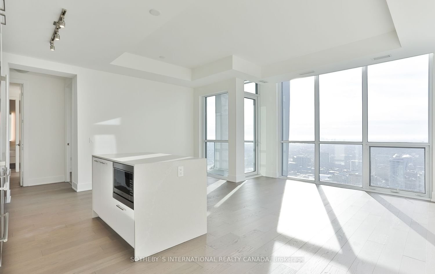 1 Yorkville Ave, unit 5503 for rent - image #3