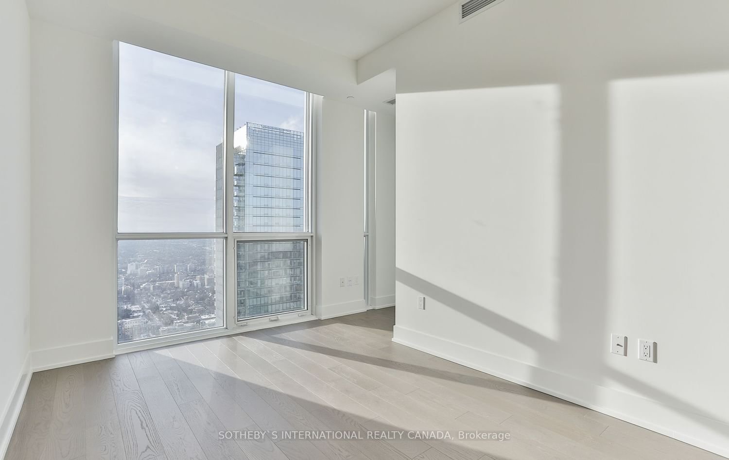 1 Yorkville Ave, unit 5503 for rent - image #30