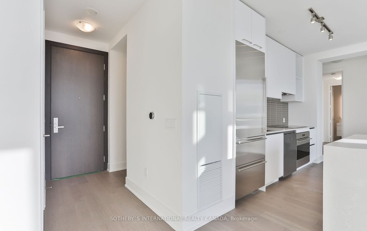 1 Yorkville Ave, unit 5503 for rent - image #4