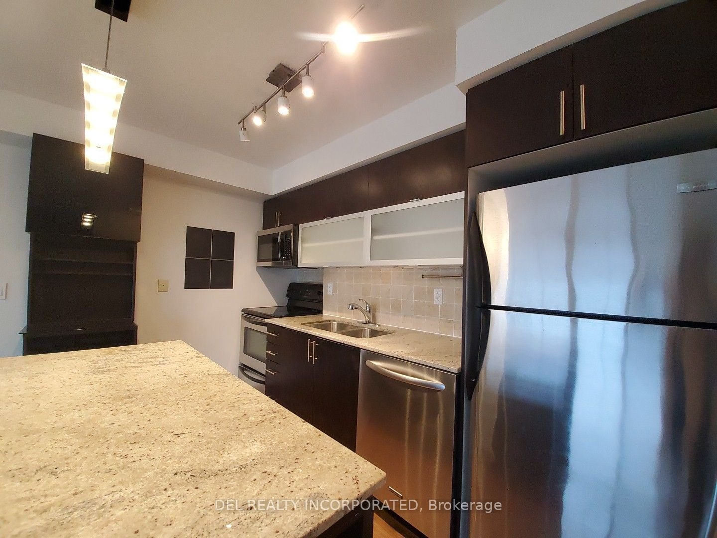 80 Western Battery Rd, unit 1505 for rent - image #1