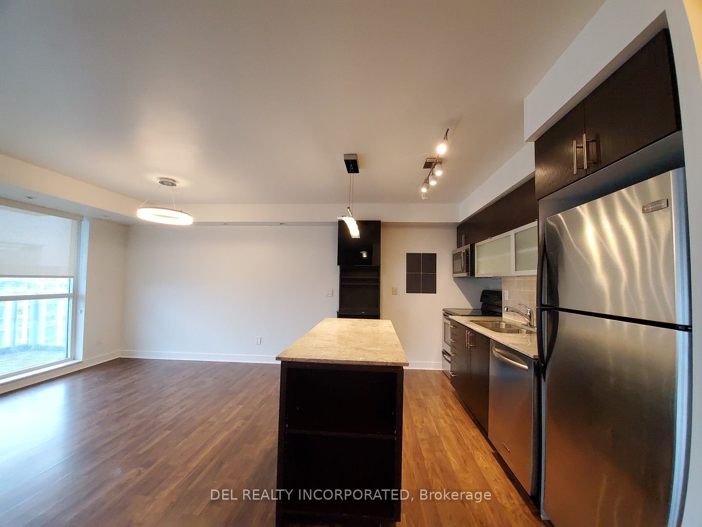 80 Western Battery Rd, unit 1505 for rent - image #2