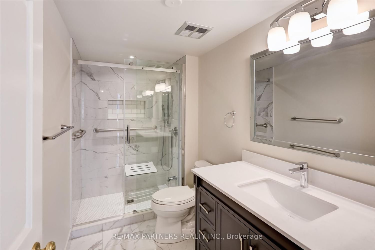 255 The Donway W, unit 220 for rent - image #14