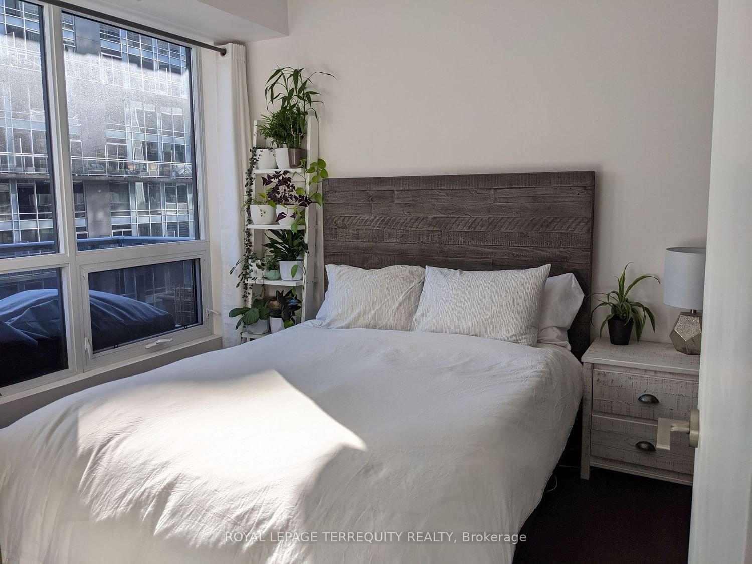 1030 King St W, unit 427 for rent - image #6