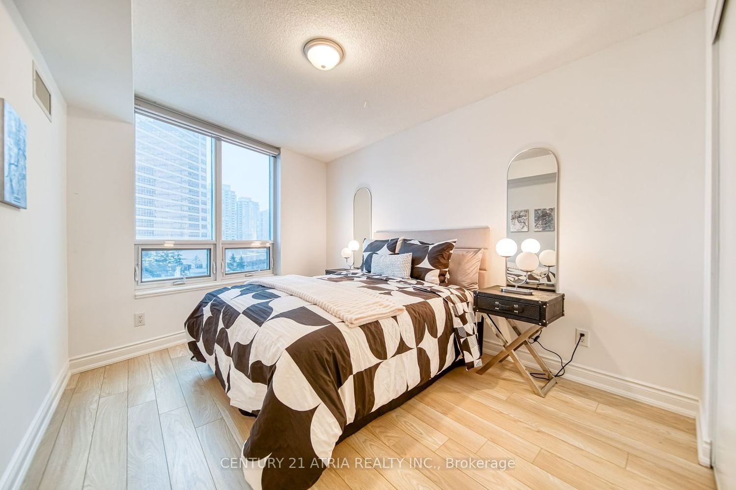 25 Greenview Ave, unit 620 for sale - image #9