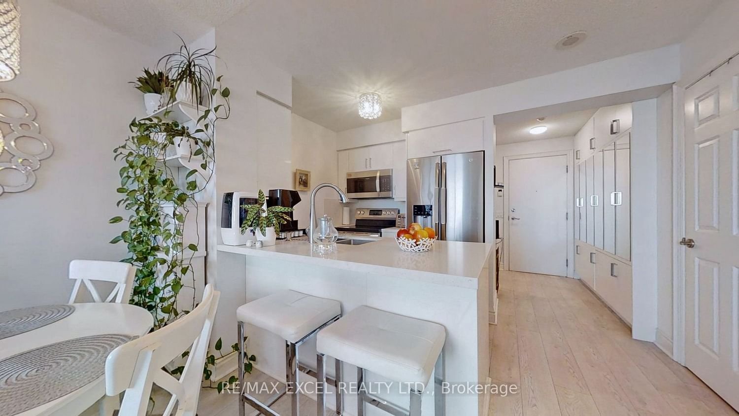 25 Greenview Ave, unit 1315 for sale - image #8