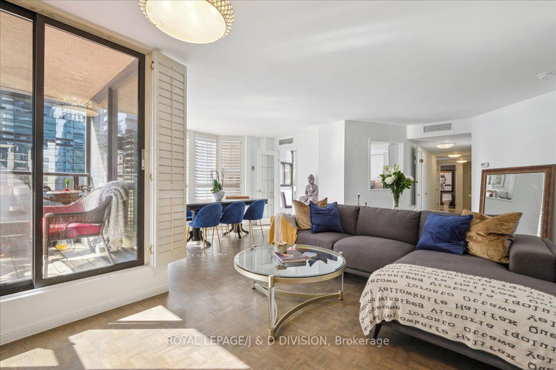 1331 Bay St, unit 504 for sale - image #1