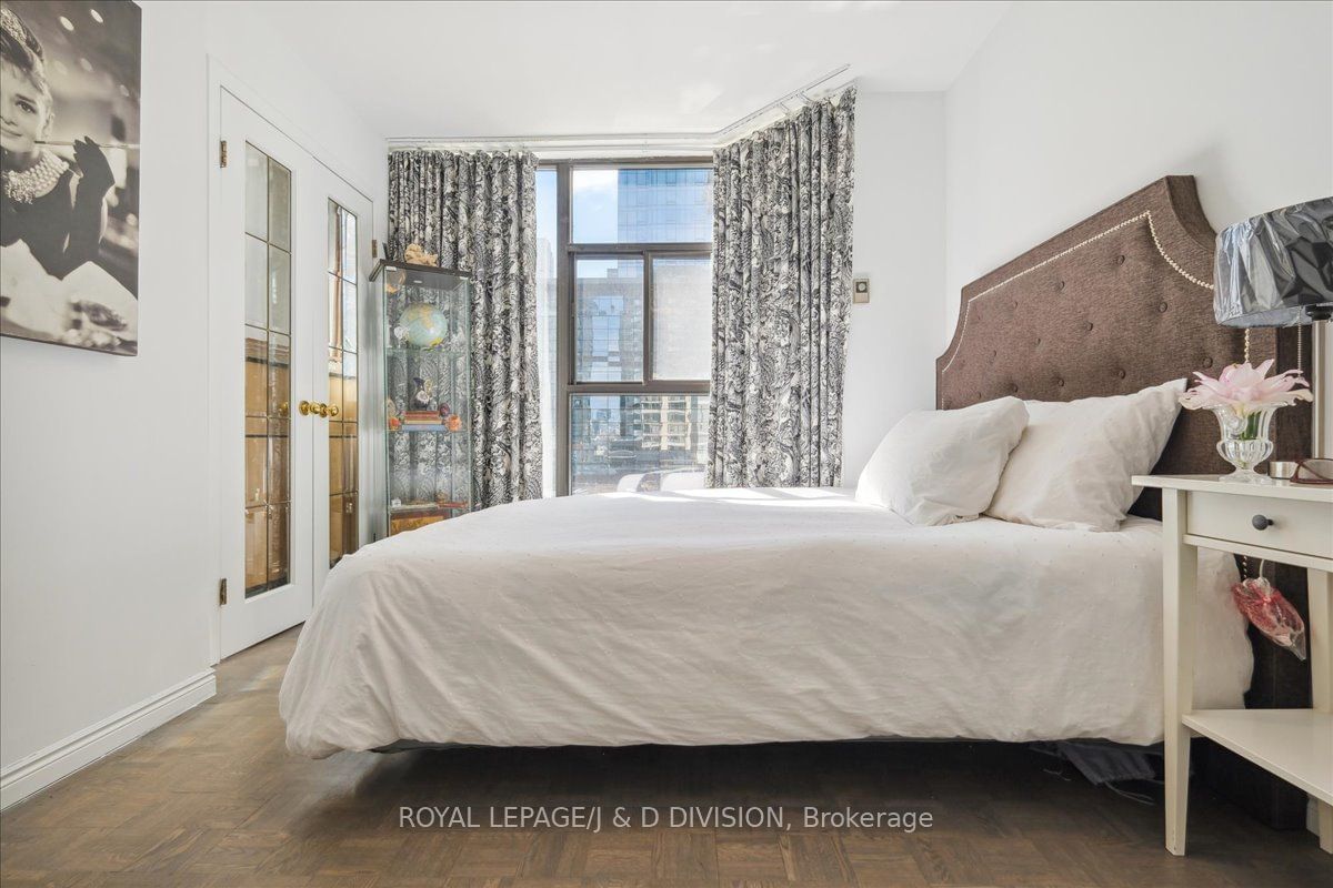 1331 Bay St, unit 504 for sale - image #27