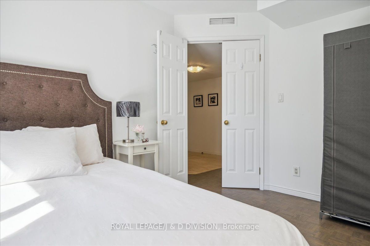 1331 Bay St, unit 504 for sale - image #28