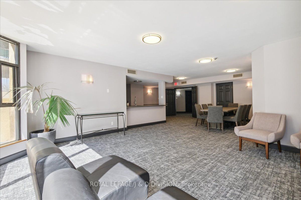 1331 Bay St, unit 504 for sale