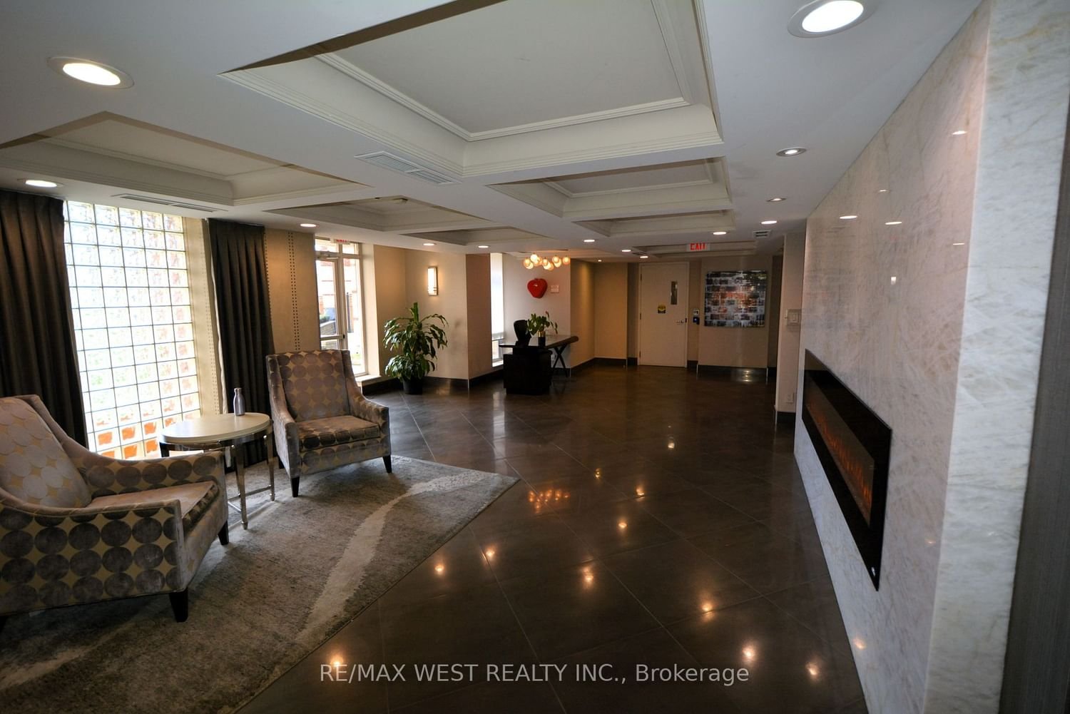 455 Rosewell Ave, unit 107 for sale - image #29