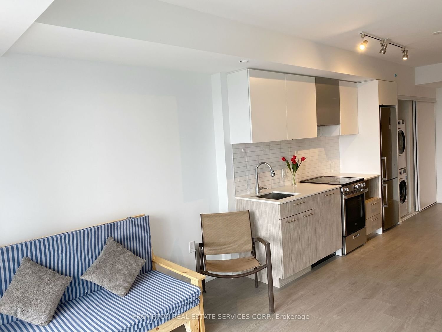 251 Jarvis St, unit 4306 for rent - image #3